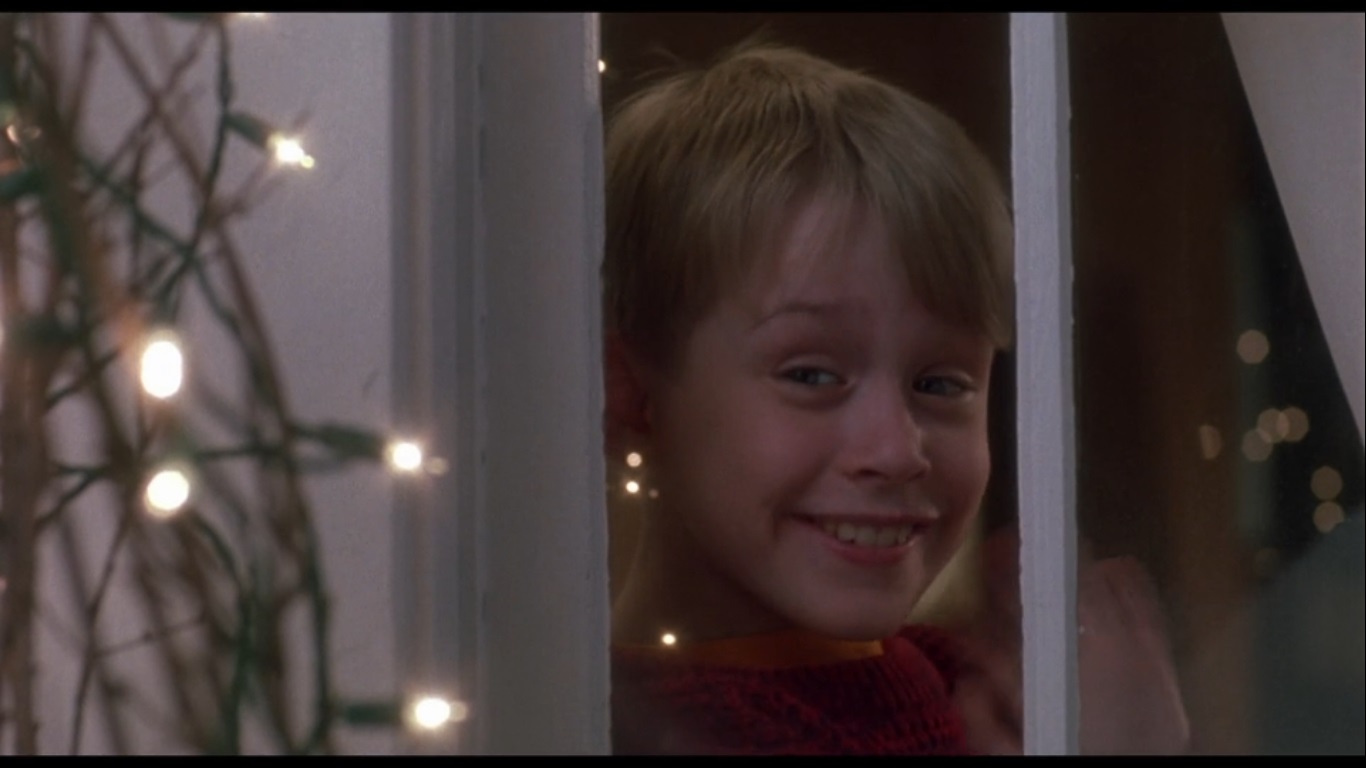 クリスマスが近づくと見返したくなる映画 ホーム アローン の二度見ポイント ケビンの意外な一面を映したシーンとは 映画レビュー ネタバレあり シングメディア